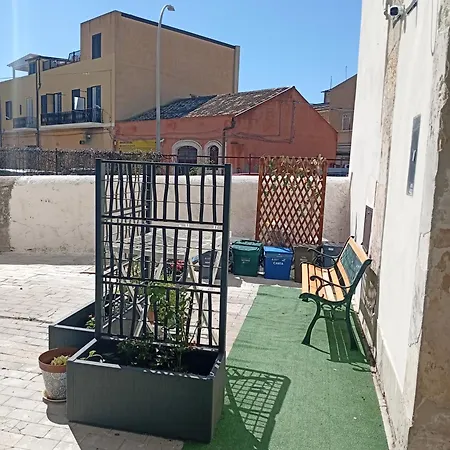 Borgo Sant' Antonio * סירקוזה